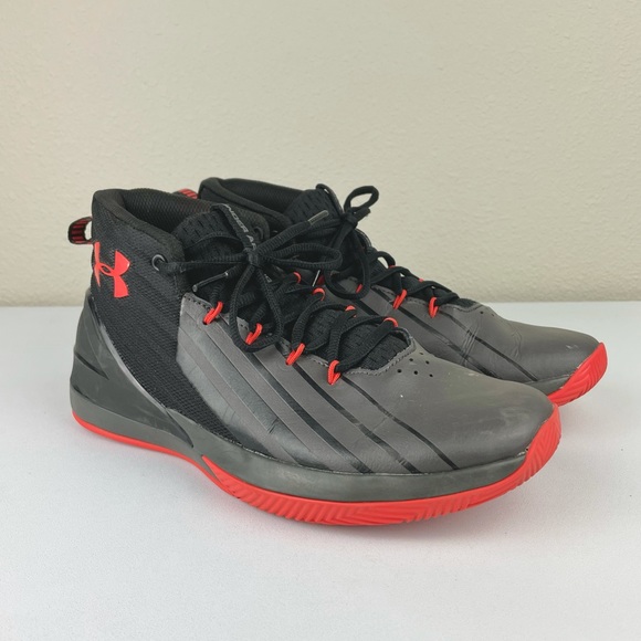 UNDER ARMOUR Men's 8 Lockdown 3 Basketball Sneakers Shoes High Top Black Red M